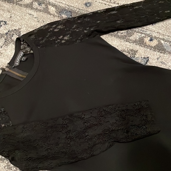 Express cotton body-con black dress with lace sleeves - Picture 2 of 4